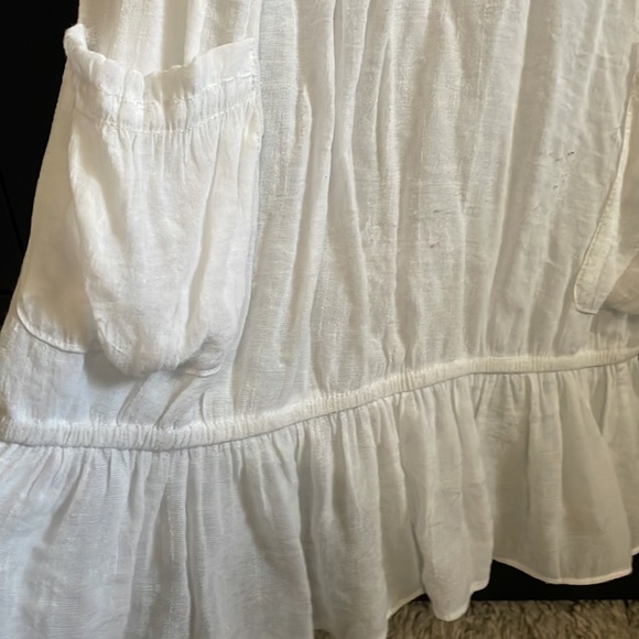 White sheer top. Size M - Picture 6 of 8